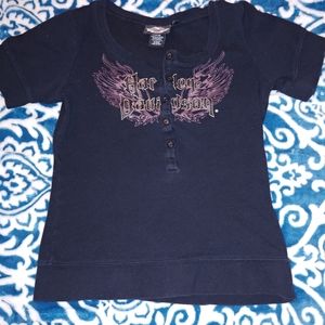 Harley Davidson t-shirt. Size Small. Purple wings.